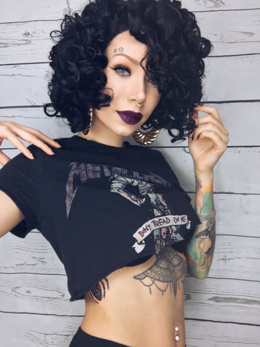 This gorgeous little lace front is a curly cutie! Big, bouncy curls cut in a bob, there's plenty of movement in Valentina. Looks gorgeous tousled and worn messy, or tamed by twisting the large curls together with your fingers. Jet black, this is a versatile style.
