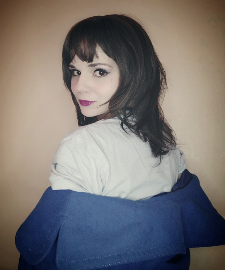 Kosaki takes the lob and turns it on its head. This shaggy sleek cut has body at the crown, with texture and movement around the face. A natural brunette colour.