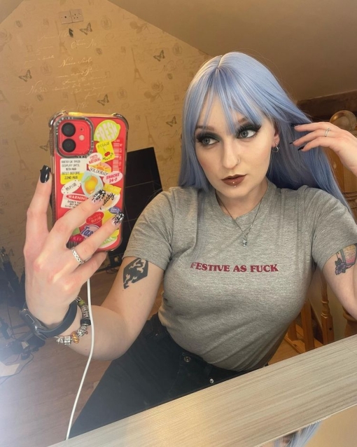 Dusky blue and grey long straight wig with bangs. With a peek-a-boo slice of grey colour just each side of the style for that throwback to the 90s. Zenith touches the sky with a mix of baby blue and whitish grey colours.