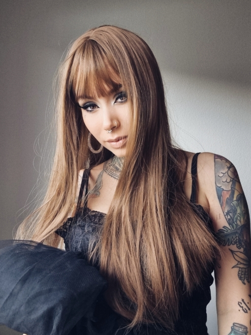 Veronica - Lush Wigs UK Veronica is a beautiful natural colour of golden brown from roots to tips. A straight one length blunt style with with a sleek light fringe.