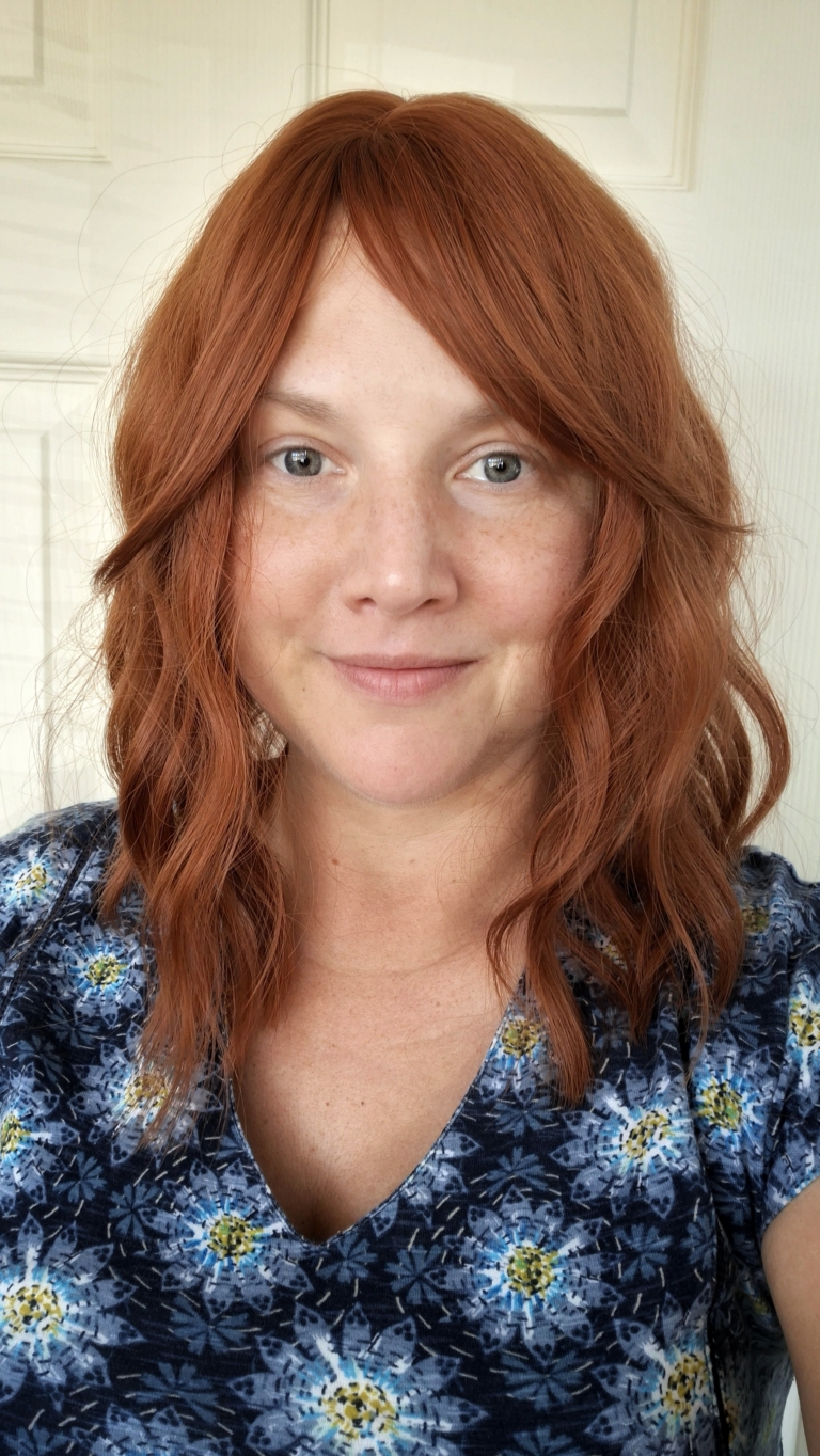 Rooibos - Lush Wigs UK This relaxed wavy bob falls just above the shoulders. In a natural Warm apricot colour from root to tips. It's sleek long fringe is versatile to be worn to suit your look.
